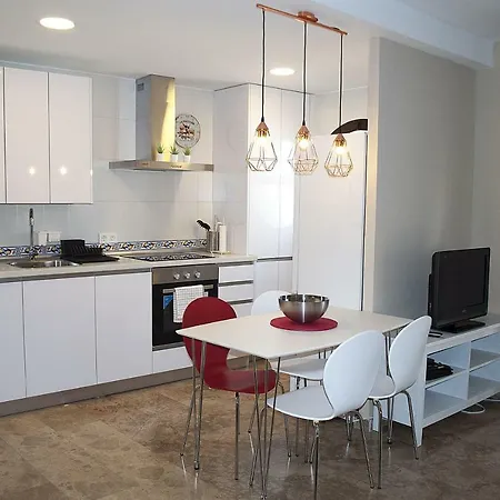 Luminoso Apartamento Con Parking Privado Apartment *